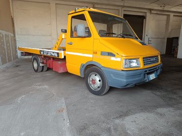 Iveco Daily Carroattrezzi 2.5 TD Patente B scarrabile