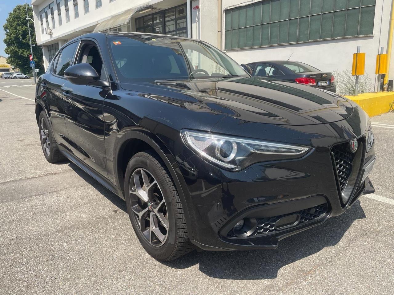 Alfa Romeo Stelvio 2.2 Turbodiesel 210 CV AT8 Q4 Executive