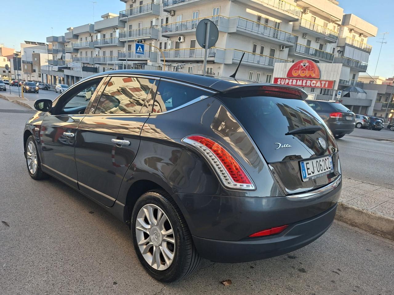 Lancia Delta 1.6 MJT Silver * Alcantara * garantita 12 mesi