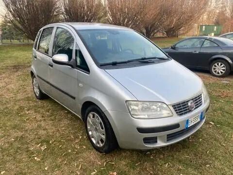 Fiat Idea 1.4 16V S&S Emotion