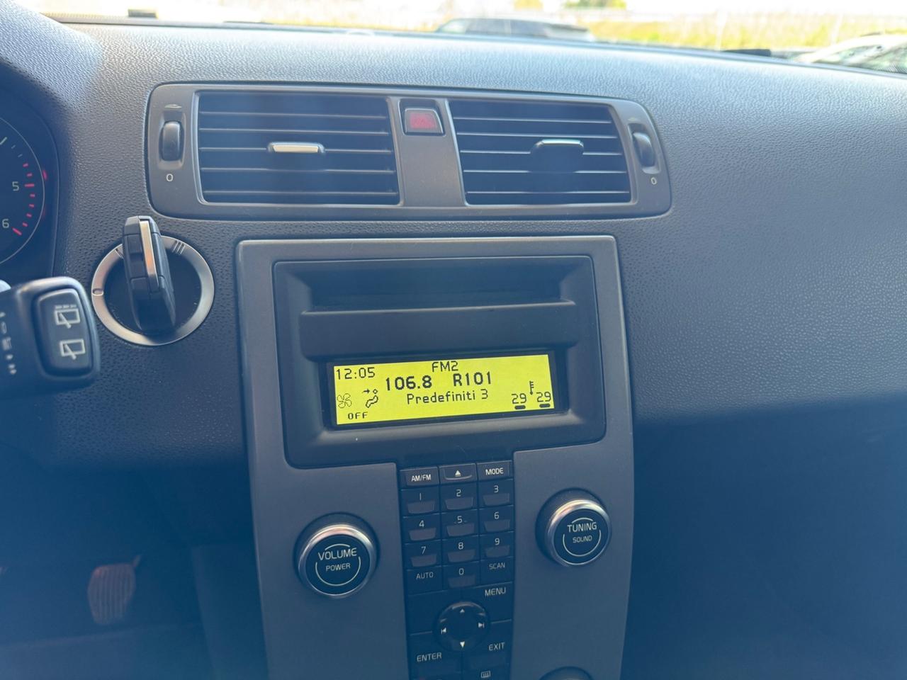 Volvo V50 D4 R-design