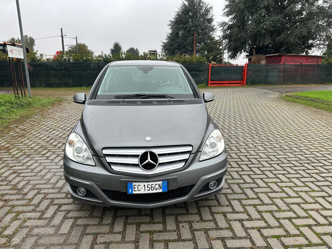 Mercedes-benz B 180 B 180 BlueEFFICIENCY Executive