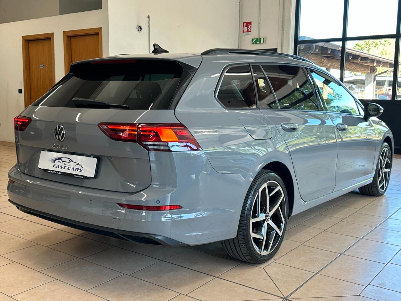 VOLKSWAGEN GOLF VARIANT 2.0 TDI LIFE 150CV DSG *GANCIO*CARPLAY*ACC*