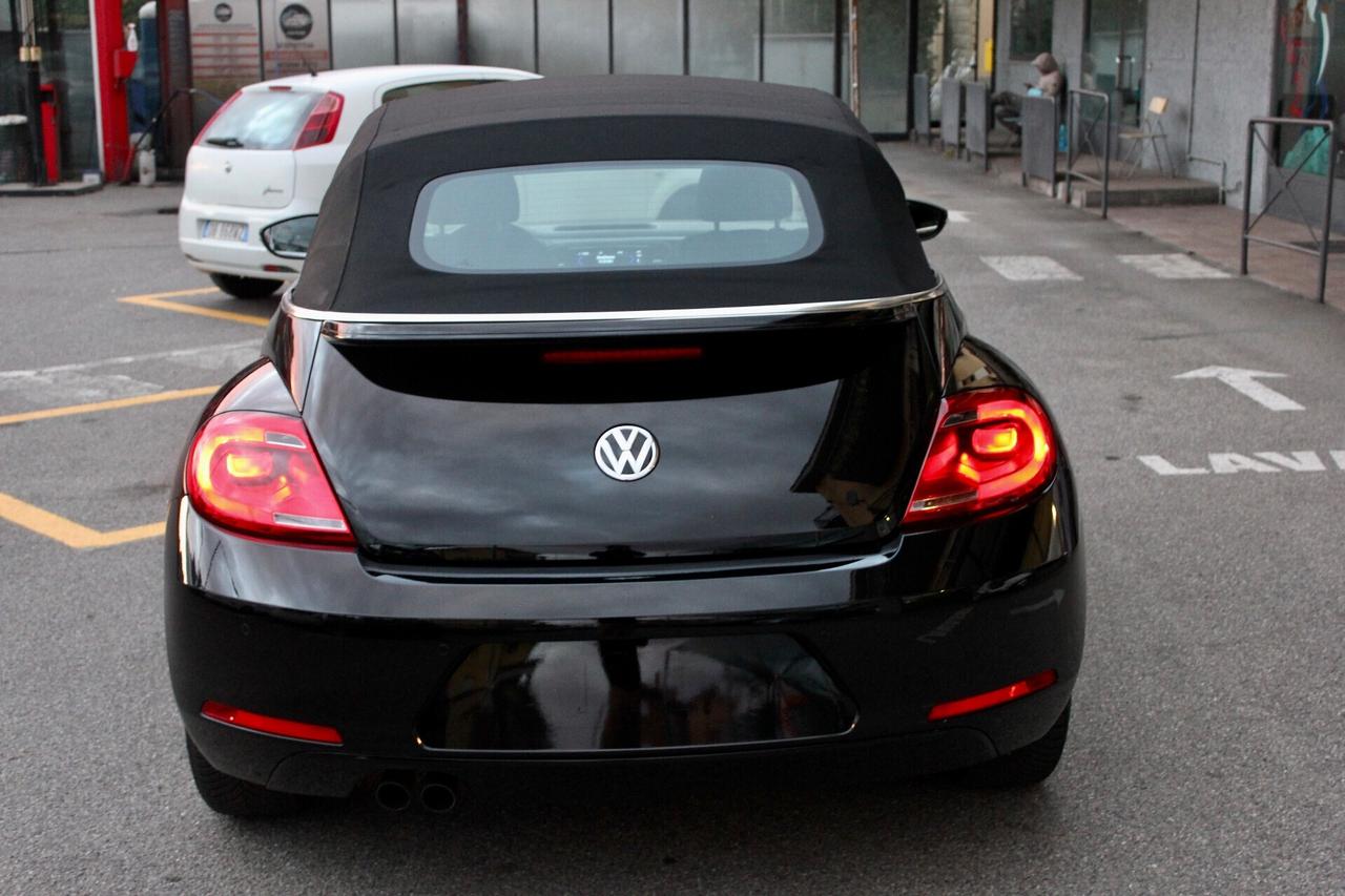 Volkswagen Maggiolino Cabrio 2.0 TDI DSG SENSORI SEDILI RISCALDATI