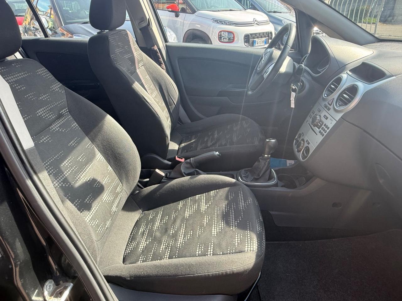 Opel Corsa 1.2 5 porte Cosmo