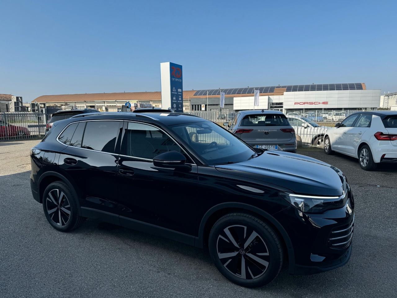 Volkswagen Tiguan 1.5 etsi evo Elegance 150cv DSG PRONTA /NO VINCOLI