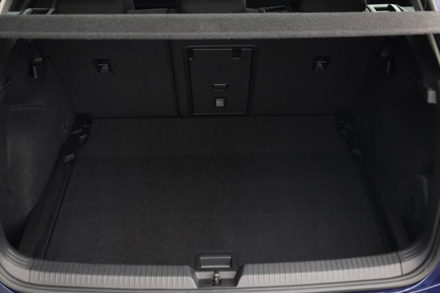 VOLKSWAGEN Golf 1.0 eTSI EVO DSG Life