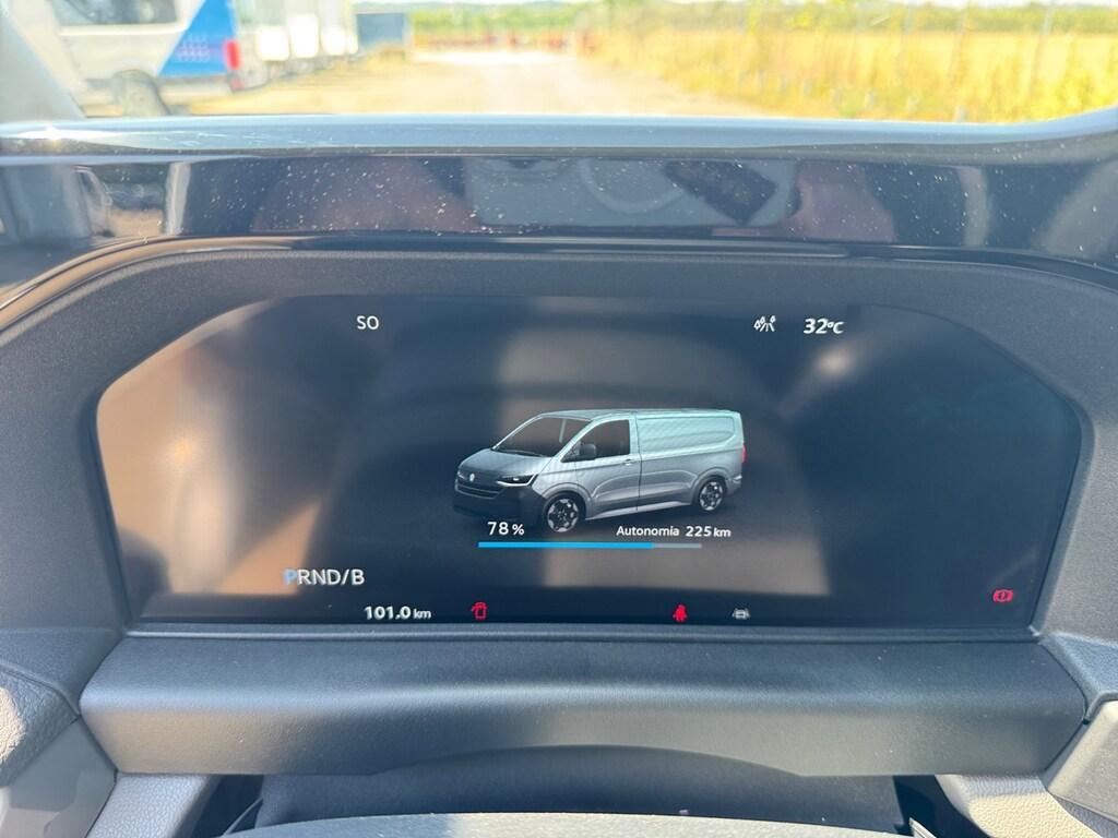 Volkswagen T7 Transporter Furgone 64kWh L1 Furgone - IVA ESCLUSA