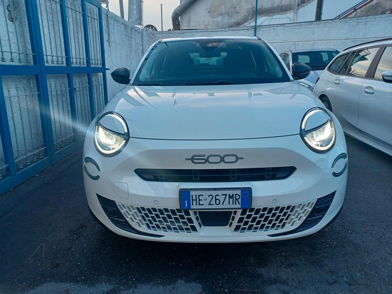 Fiat 600 Hybrid 110 CV DCT KMO UFF. ITALIA