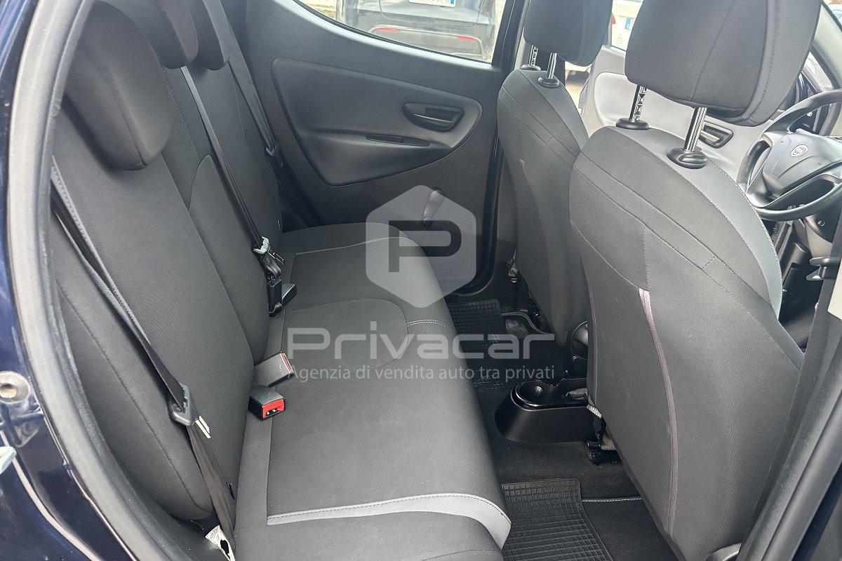 LANCIA Ypsilon 1.2 69 CV 5 porte GPL Ecochic Gold