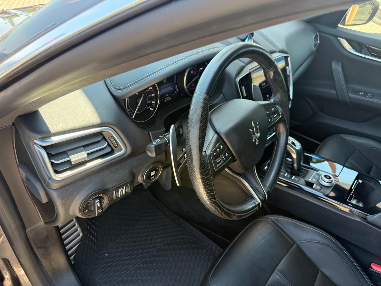 Maserati Ghibli L4 330 CV MHEV Gransport