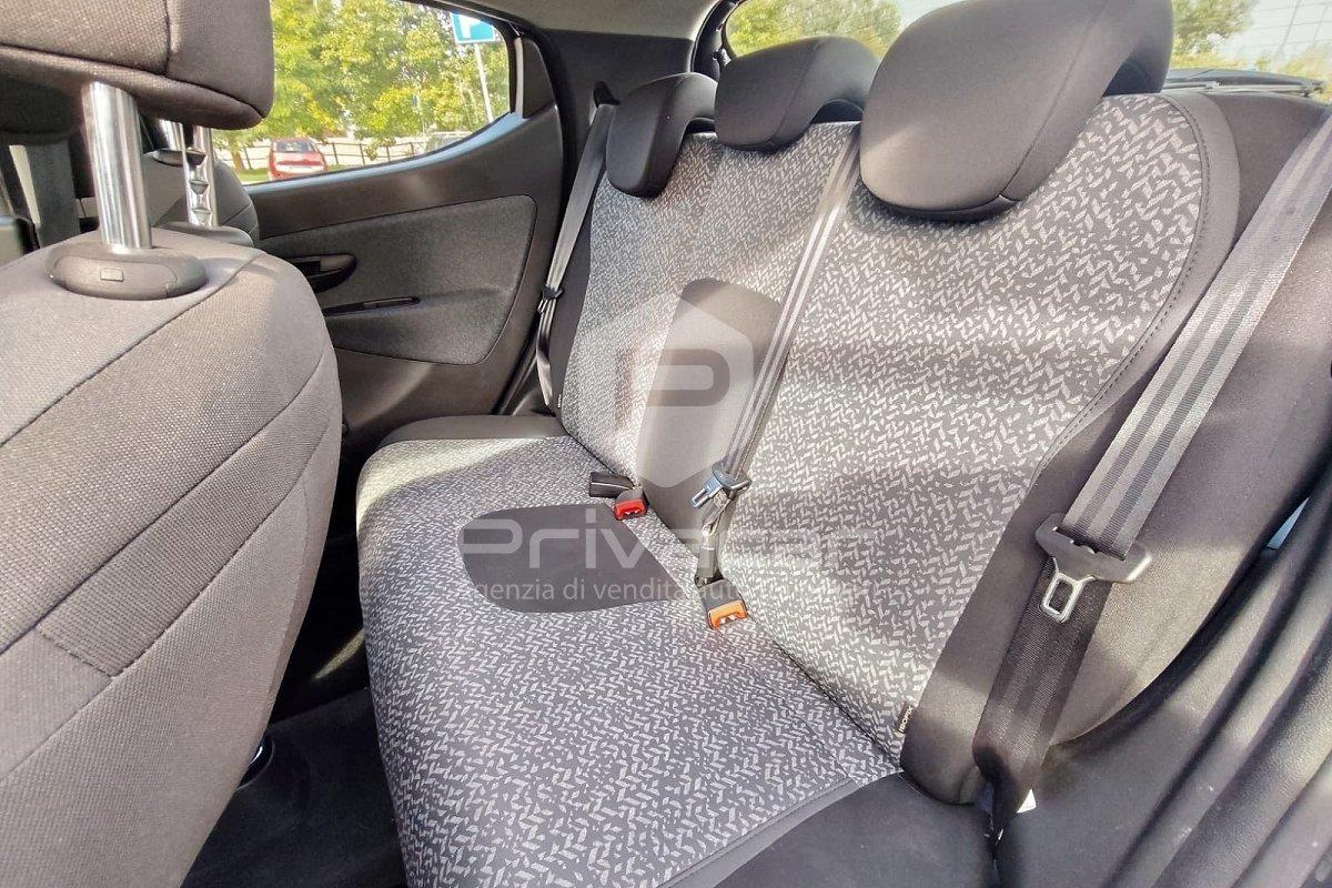 LANCIA Ypsilon 1.0 FireFly 5 porte S&S Hybrid Ecochic Silver