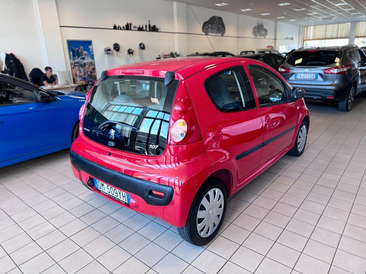 Peugeot 107 1.0 68CV 5p. Desir