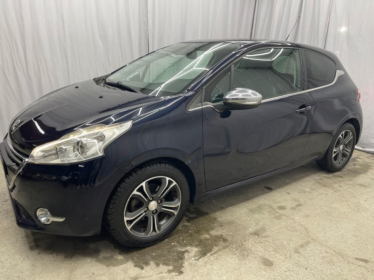 Peugeot 208 ALLURE FINANZIABILE SENZA BUSTA - PRONTA CONSEGNA
