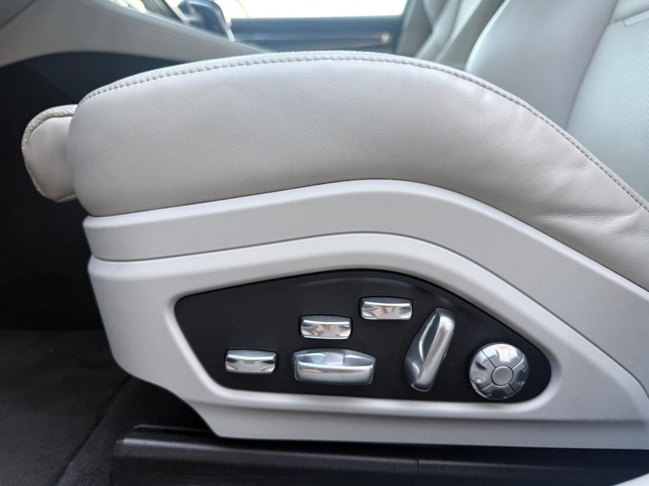 Porsche Panamera 4.0 Turbo S E-Hybrid FULL OPTIONAL