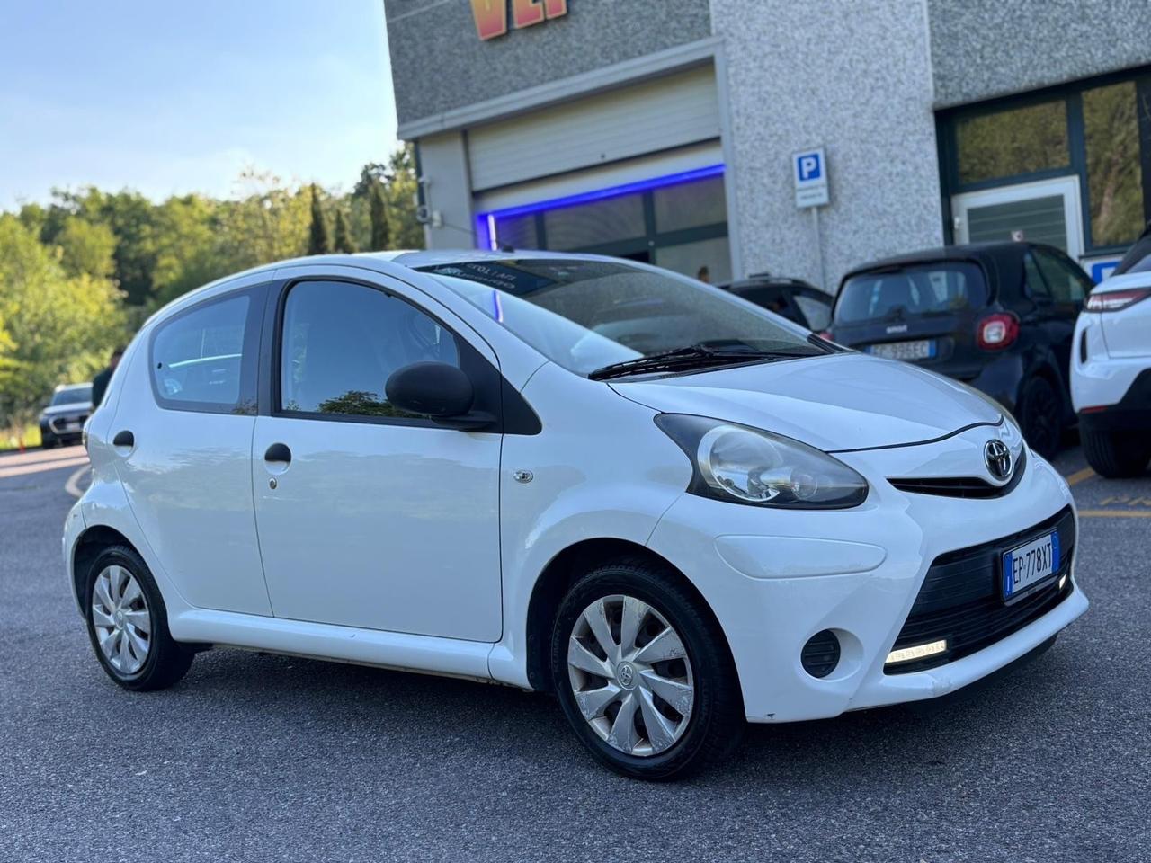 Toyota Aygo 1.0 12V VVT-i 5 porte Active Connect