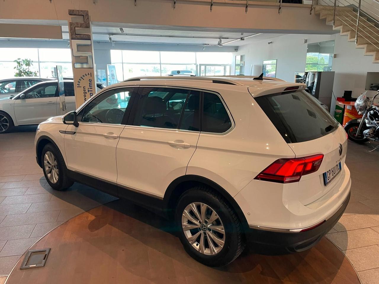 VOLKSWAGEN TIGUAN 2.0 TDI DSG ELEGANCE – 06/2023 – 90.000 KM