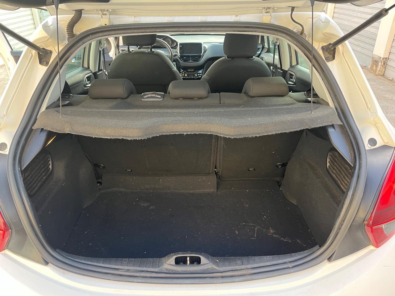 Peugeot 208 PureTech 82 5 porte Allure