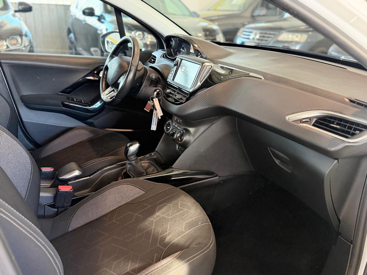 Peugeot 2008 GPL 82CV EURO 6 Neopatentati 2020