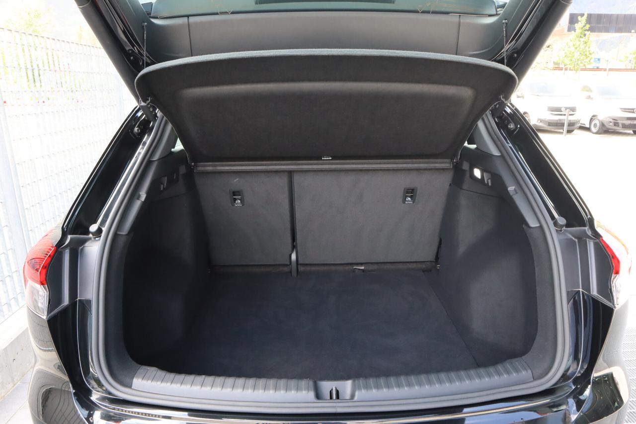 Audi Q4 E Tron 45 QUATTRO ACC LED CAMERA 19" SOLO 14.500KM!