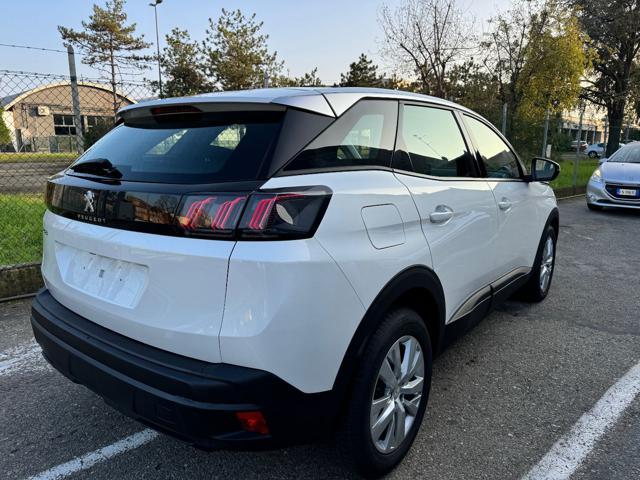 PEUGEOT 3008 BlueHDi 130CV EAT8 Active Busin. NAVI+RETR.