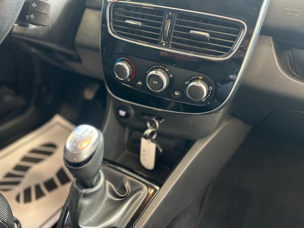 Renault Clio 1.2 75CV 5 porte Zen * EURO 6 NEOPATENTATI