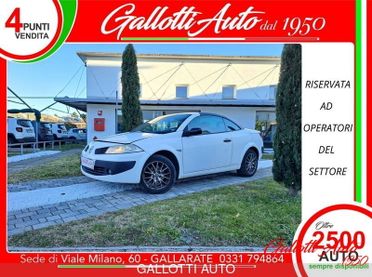 Renault Mégane C-C 2.0 16V dCi Luxe