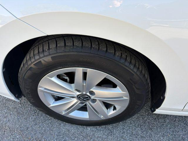 VOLKSWAGEN Golf 1.5 TGI Life