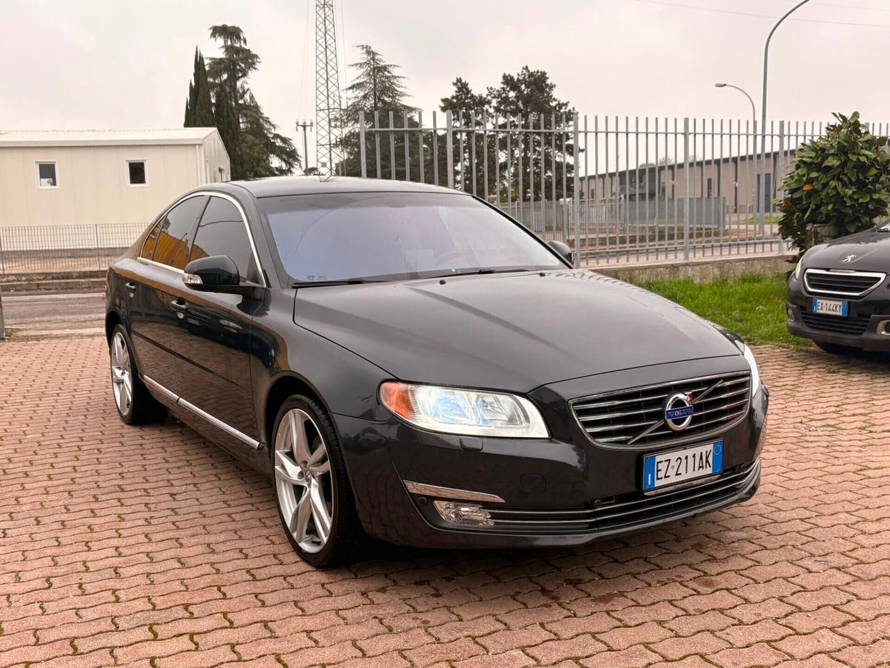 Volvo S80 2.4 D5 205 CV Geartronic Momentum