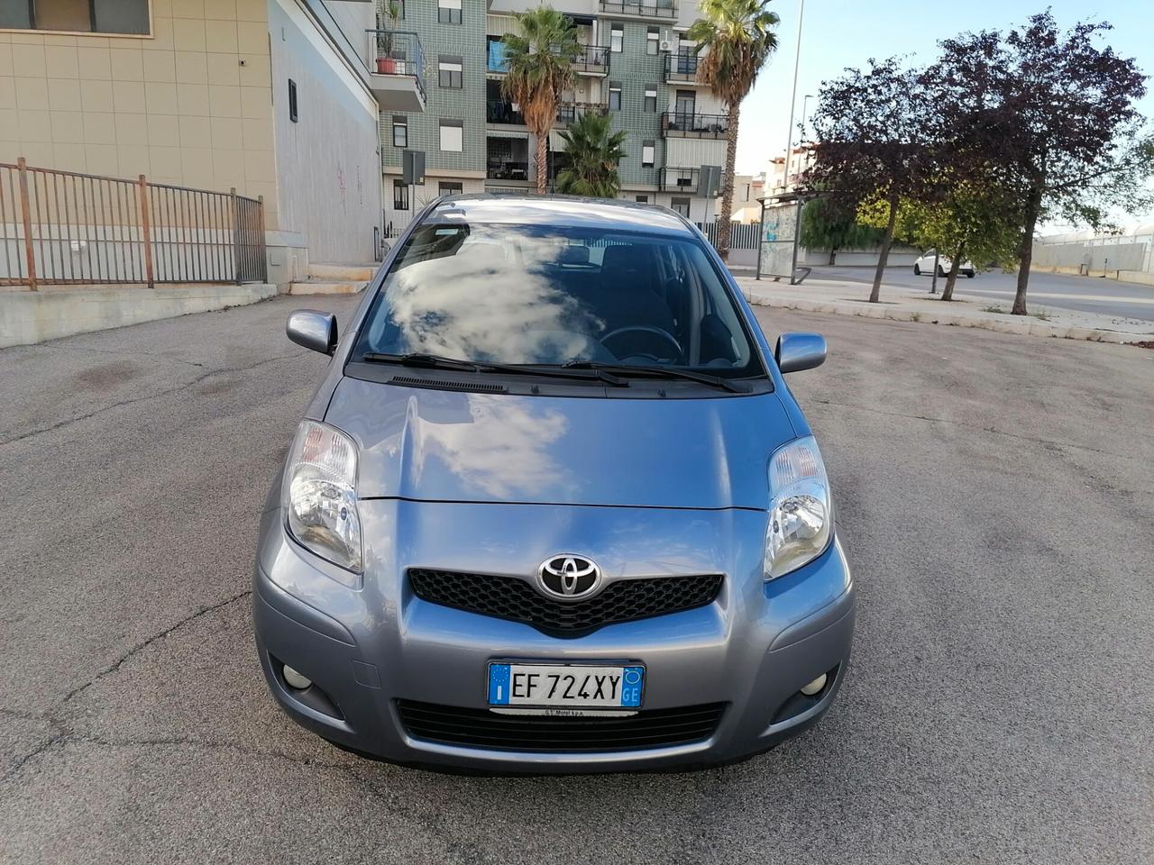 Toyota Yaris 1.4 D-4D DPF 5 porte 2011