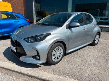 TOYOTA Yaris 4ª serie Yaris 1.0 5 porte Business