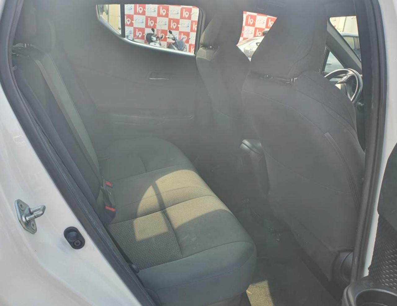 Toyota C-HR 1.8 Hybrid E-CVT Style