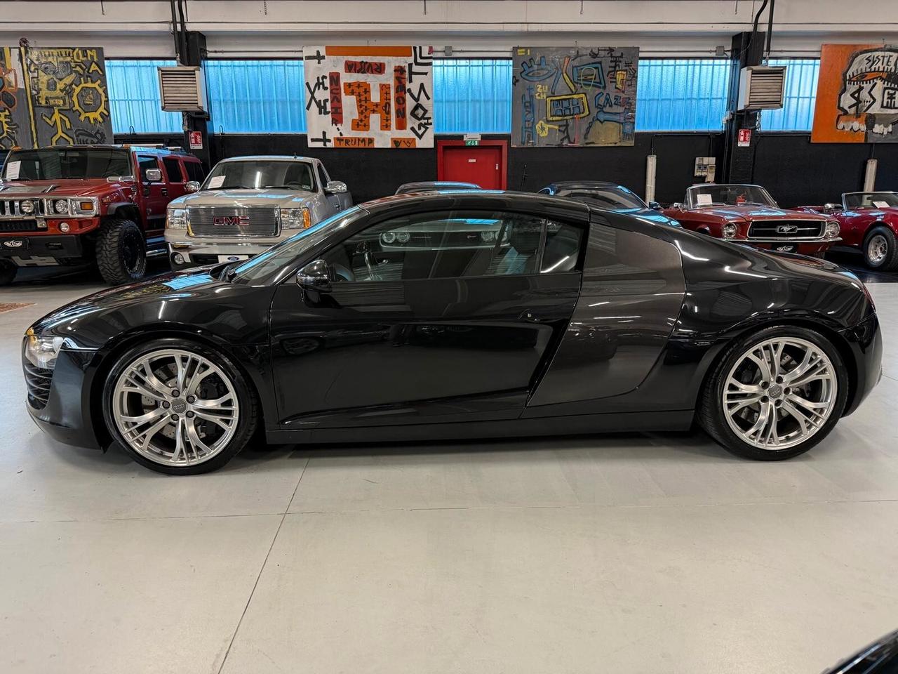 Audi R8 4.2 V8 FSI quattro R tronic