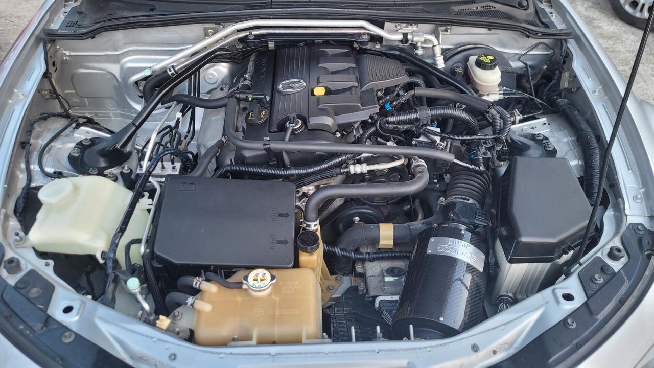 - Mazda MX-5 NC1 2.0 -