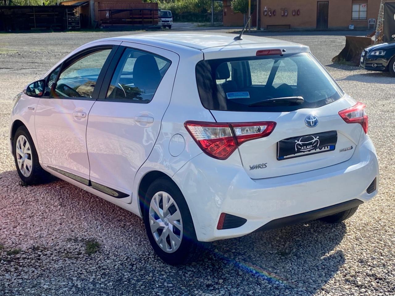 Toyota Yaris 1.5 Hybrid 5 porte Active