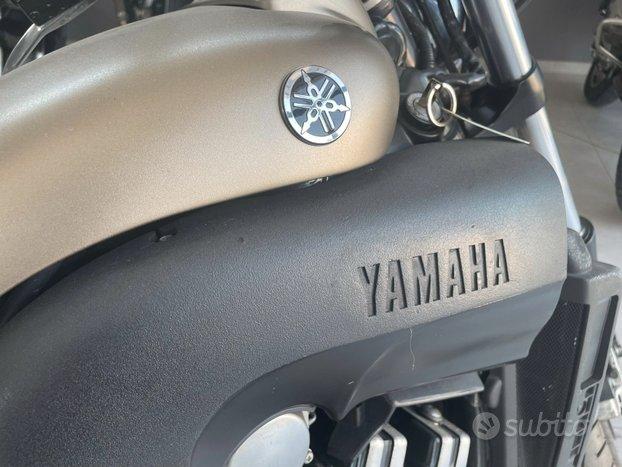 Yamaha VMAX - 1999