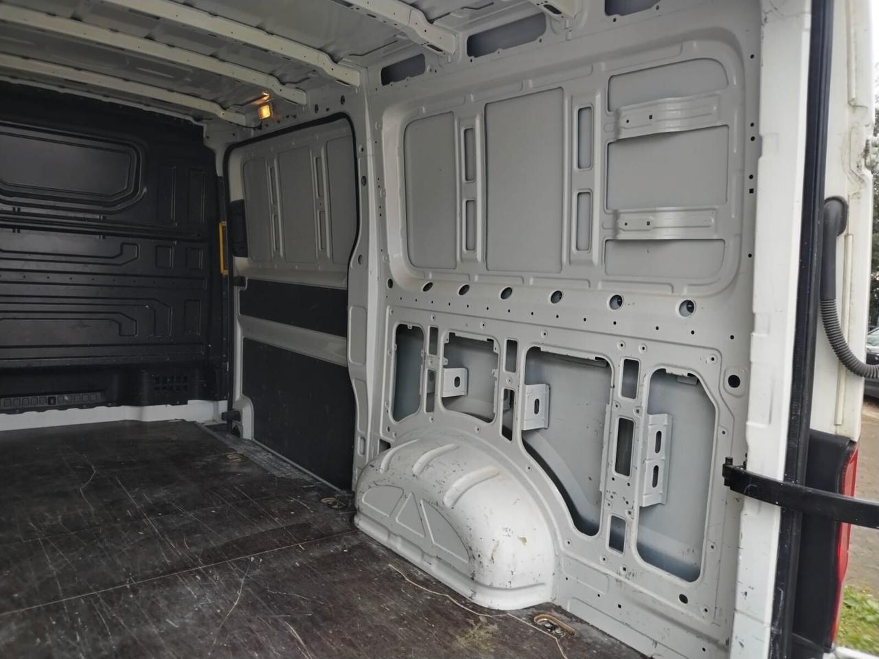 Volkswagen Crafter furgone