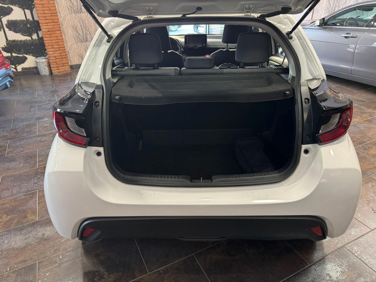 Toyota Yaris 1.0 5 porte Active