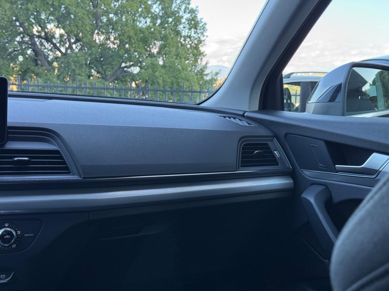 Audi Q5 2.0 TDI 150 CV Business Sport