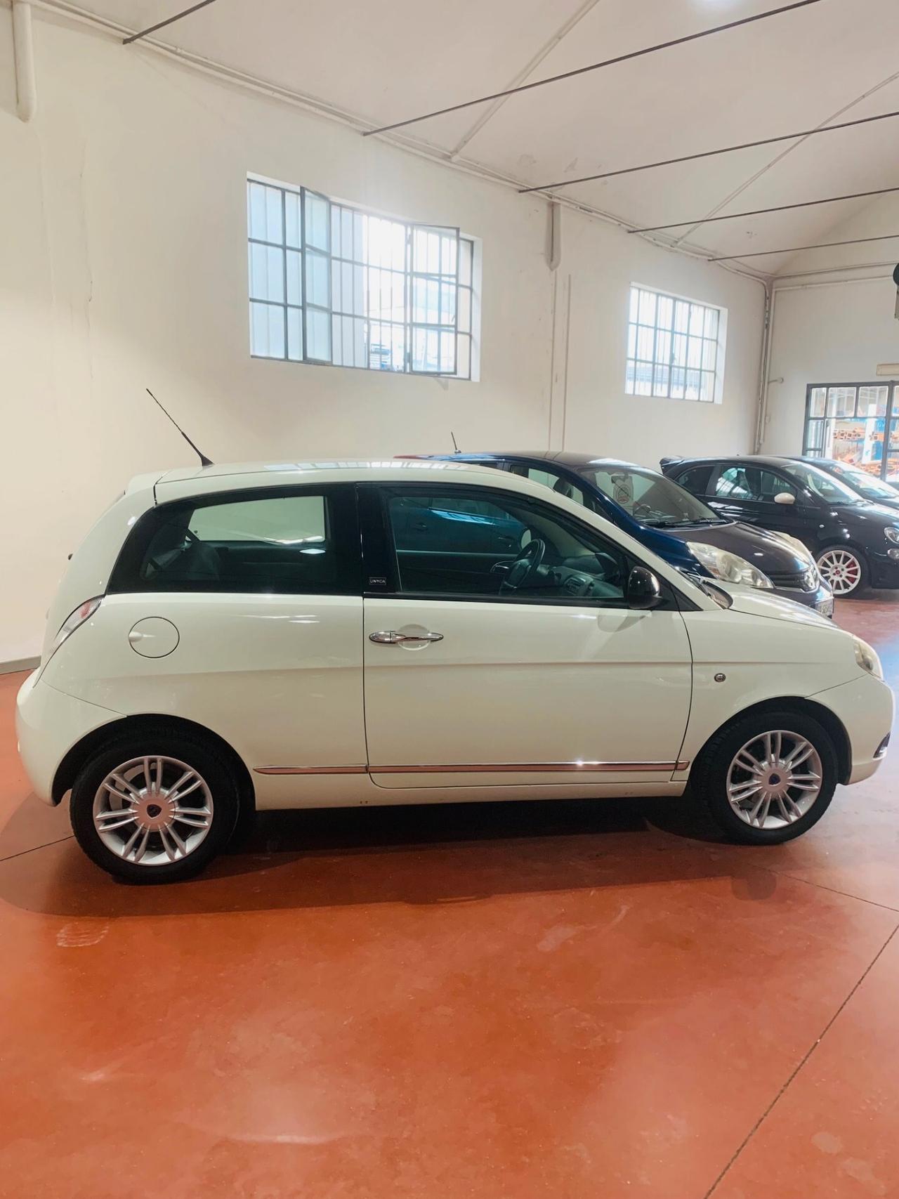 Lancia Ypsilon 1.2 69 CV Unyca-UNICO PROPRIETARIO-SOLO 77.000 KM