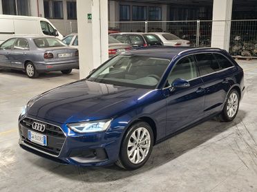 Audi A4 40 2.0 TFSI mhev Business Quattro Avant Stronic