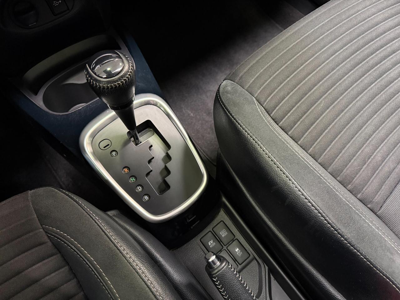 Toyota Yaris 1.5 Hybrid 5 porte neopatentati
