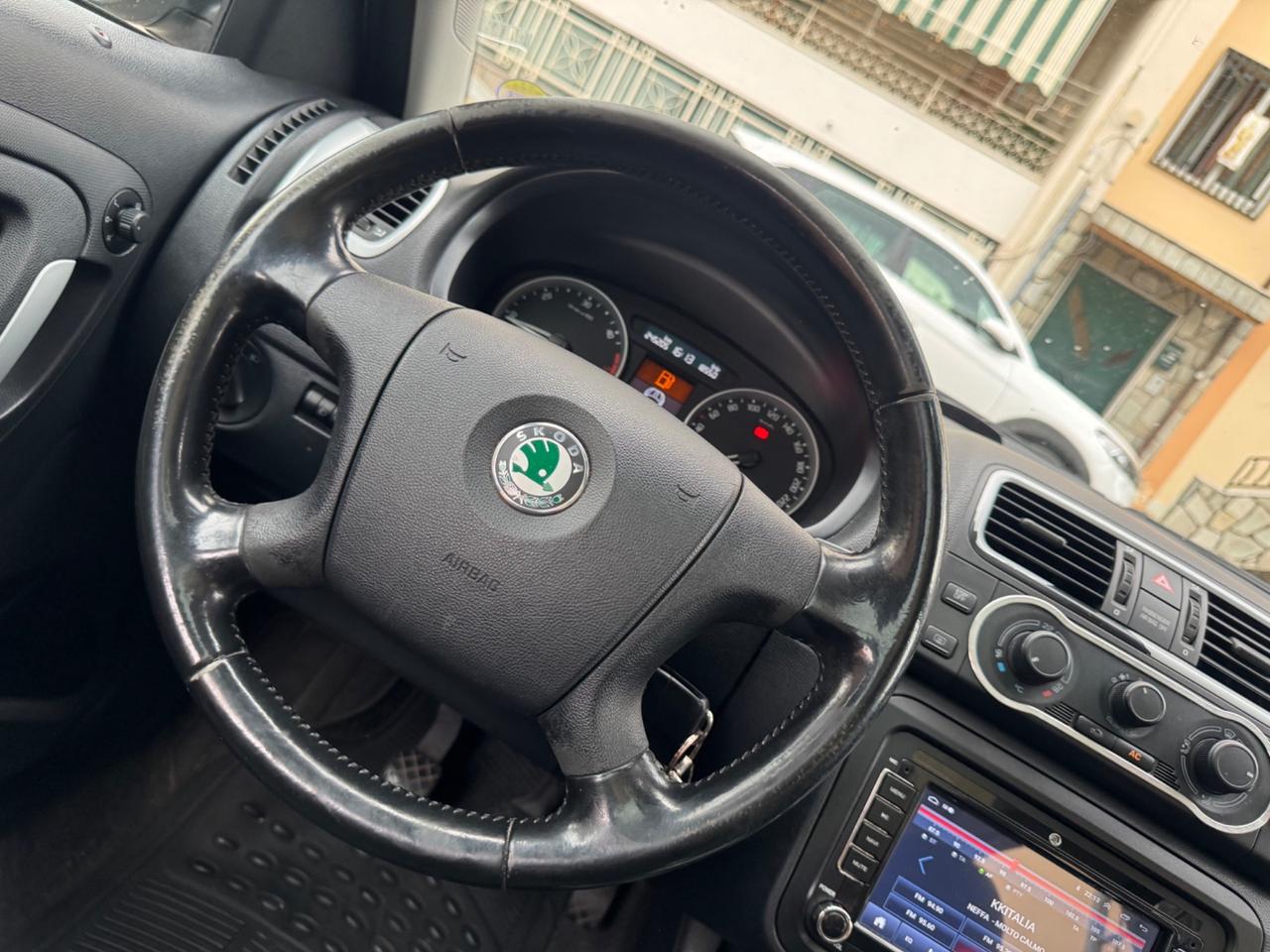 Skoda Roomster 1.4 TDI 80CV F.AP. Scout
