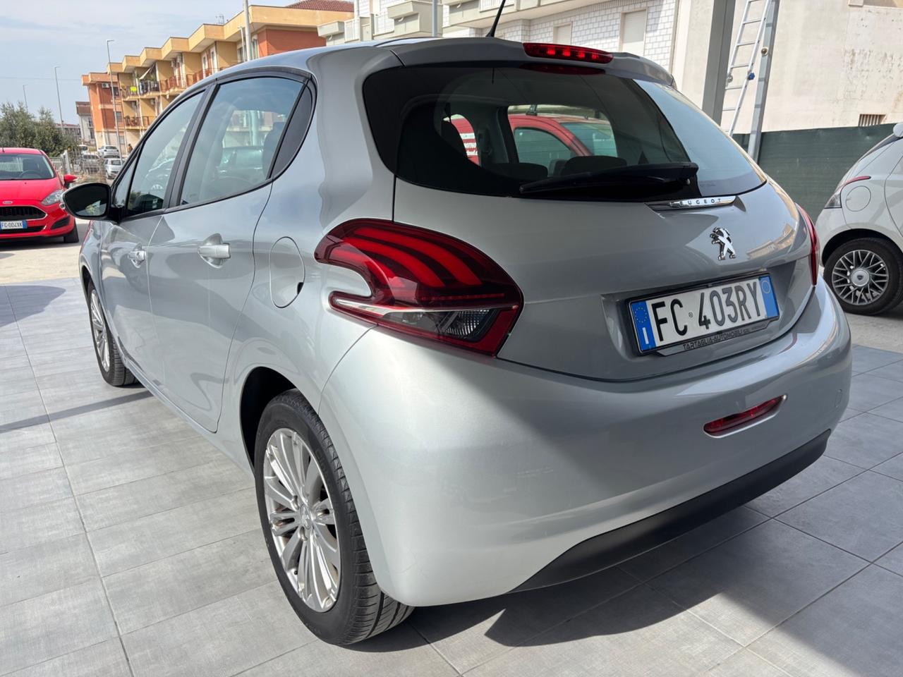 Peugeot 208 BlueHDi 75 5 porte Allure