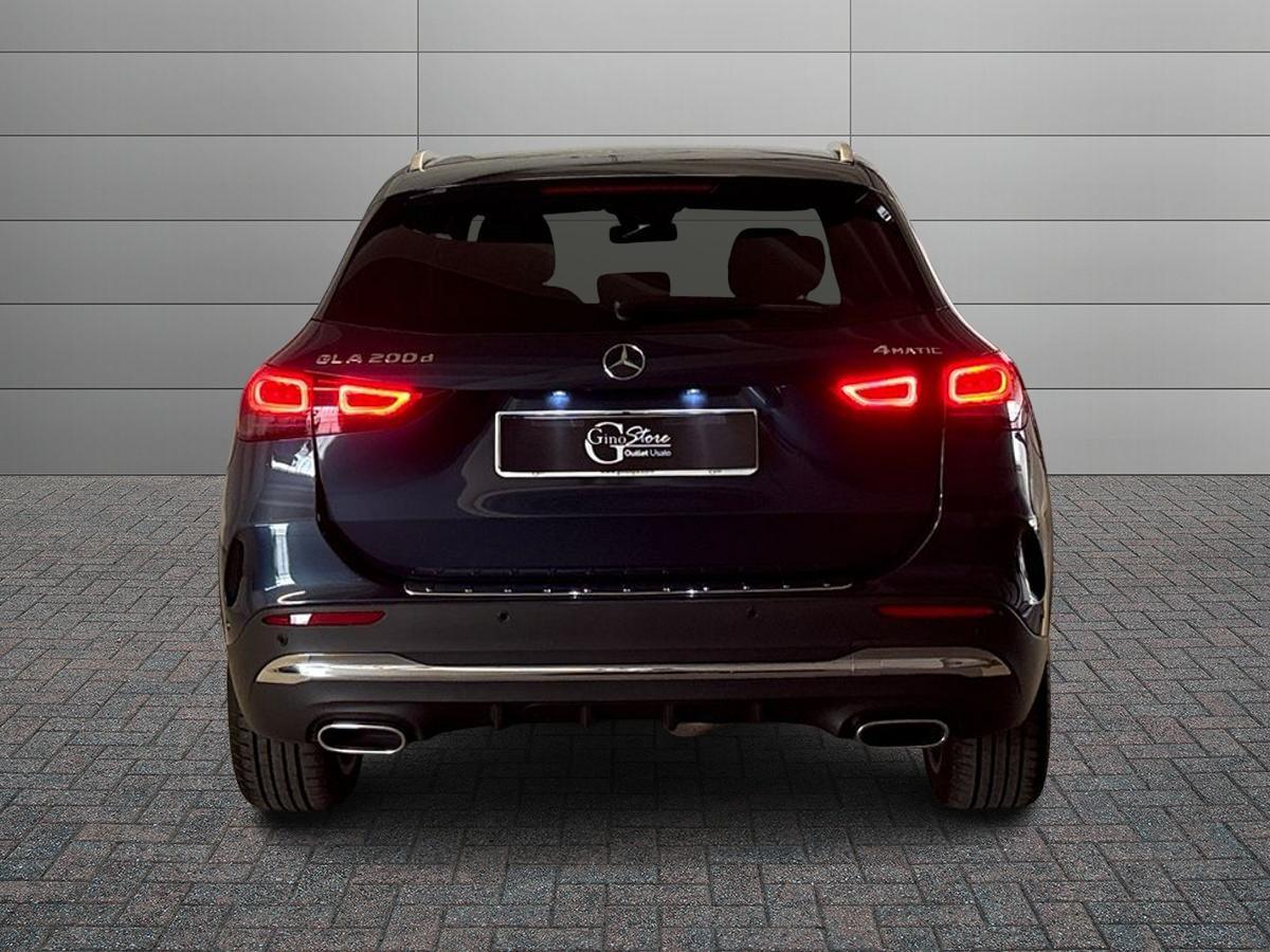 Mercedes-Benz GLA 200 d Premium 4matic auto