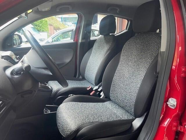 Lancia Ypsilon 1.0 FireFly 5 porte S&S Hybrid Ecochic Gold