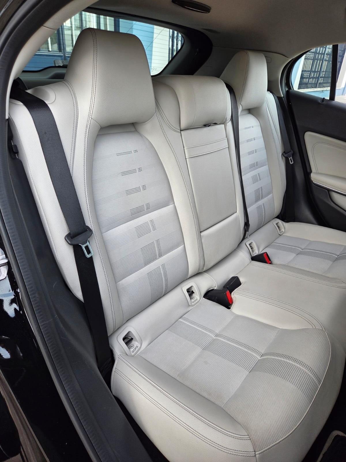 Mercedes-benz GLA 220 d Automatic 4Matic Premium