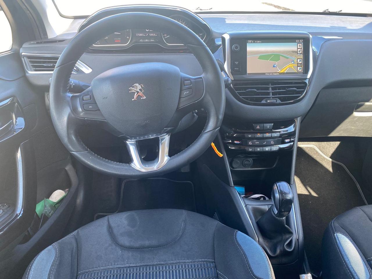 Peugeot 208 Active 1.4 HDI FAP 68 #6385