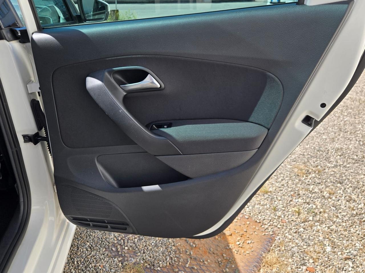 Volkswagen Polo 1.6 5 porte Highline BiFuel