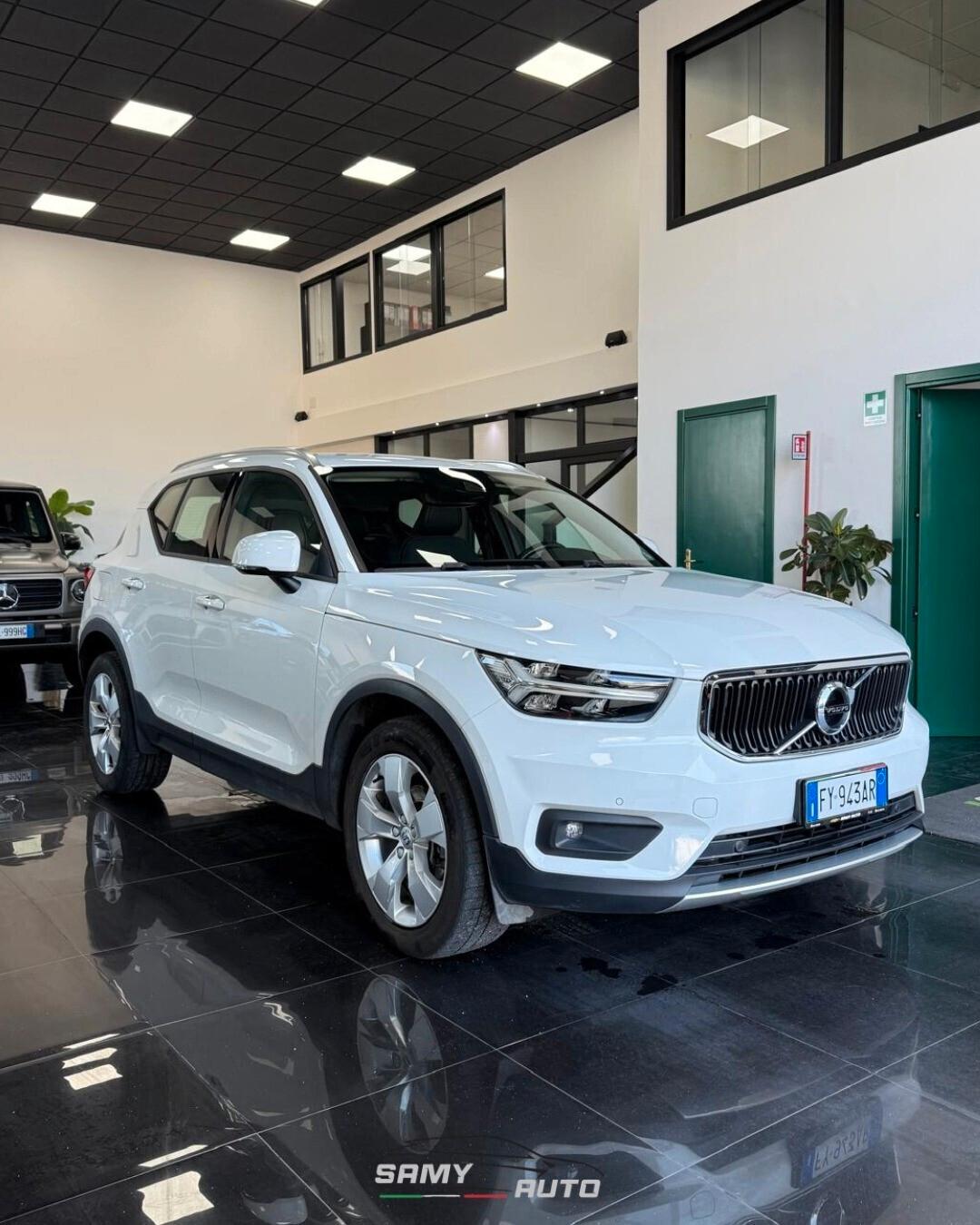 Volvo XC40 AWD